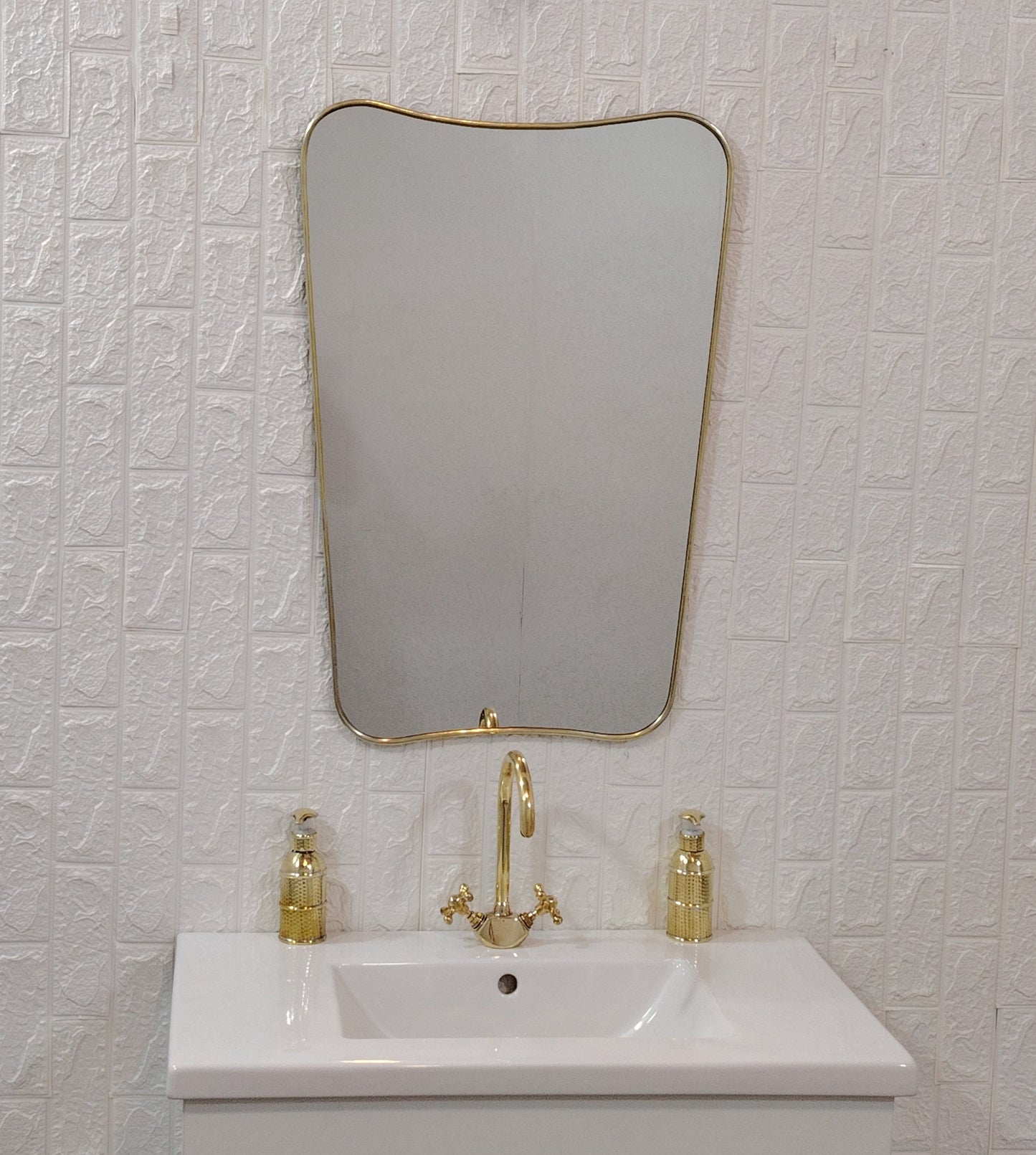 Italian Curved Antiqued Brass Mirror - Butterfly Irregular Mirror, Gold Brass Mirror, Bathroom Mirror, Aesthetic Luxurious Wall Mirror