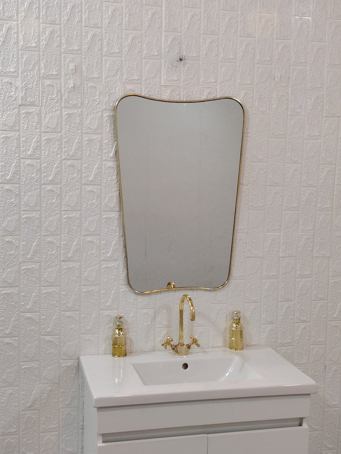 Italian Curved Antiqued Brass Mirror - Butterfly Irregular Mirror, Gold Brass Mirror, Bathroom Mirror, Aesthetic Luxurious Wall Mirror