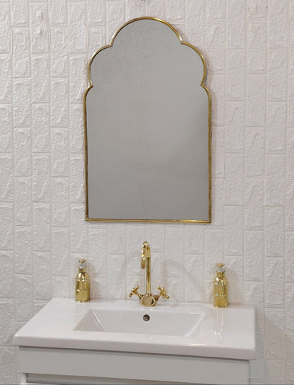 Italian Wavy Arch Mirror Curved Gold Brass Mirror Irregular Mirror Gold Mirror Bathroom Mirror Aesthetic Luxurious Wall Mirror