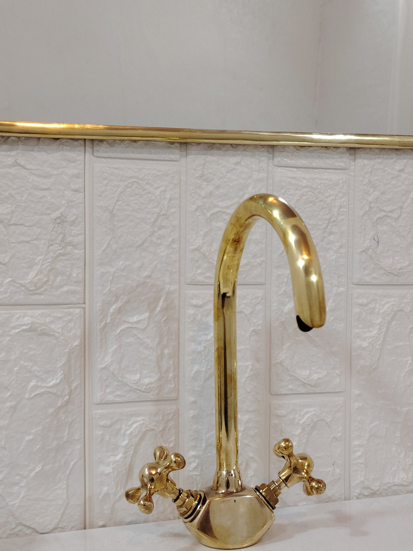 Italian Wavy Arch Mirror Curved Gold Brass Mirror Irregular Mirror Gold Mirror Bathroom Mirror Aesthetic Luxurious Wall Mirror