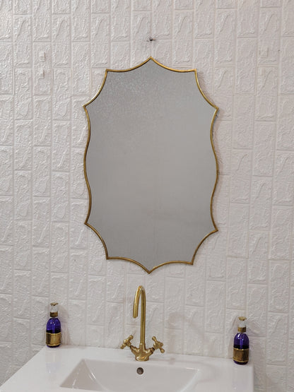 Oval Antique Brass Mirror Wavy Wall Mirror Handmade Mirrors Curvy Oval Mirror Aged Brass Mirror Antiqued Mirror Bathroom Mirror Home Decor